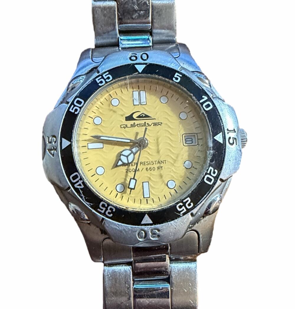 Quiksilver Men's Diver Watch Yellow Dial 200M Stainless Steel Bracelet